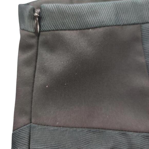 Express Pencil Skirt with Leopard Print Lining - Picture 4 of 11